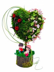 Aranjament floral personalizabil, mediu 38 cm, tip copacel sau pomisor in forma de inima cu licheni naturali stabilizati, miniroze criogenate si flori