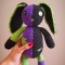 Iepuraş in doua culori verde-violet crosetat manual - 30 cm &icirc;nălțime