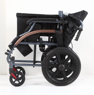 vand scaun cu rotile ultrausor foto