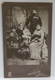 ATELIER HIGH - LIFE , S. KORN , BUCURESTI , OFITER CU FAMILIA IN STUDIO , FOTO CABINET , CCA. 1900