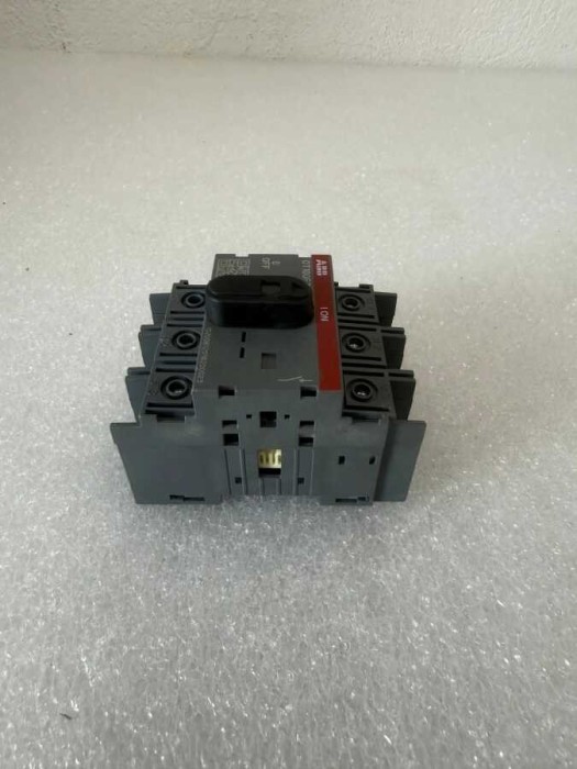 OT100F3 SWITCH-DISCONNECTOR