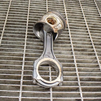 Piston MERCEDES-BENZ E W212 2015 OEM: A6510300020,A6510302017 10621897 foto