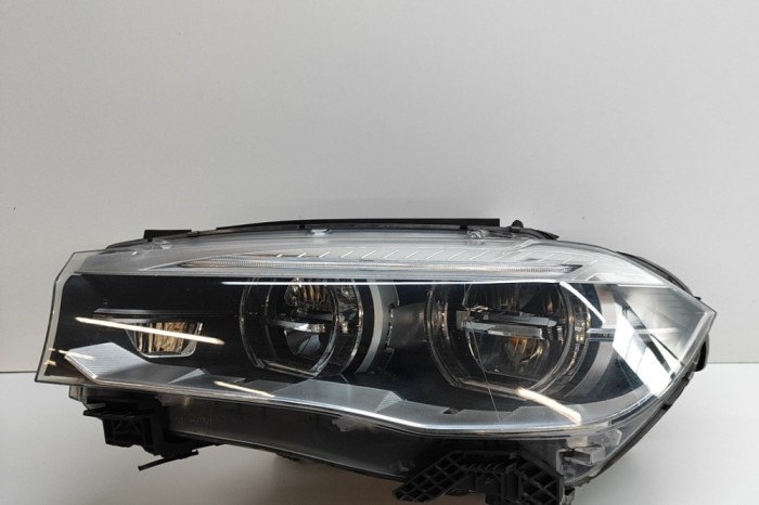 Far st&acirc;nga față BMW X5 F15, F85 2015 OEM: Off-road | 30350243
