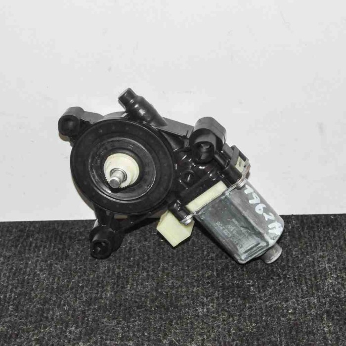 Motor macara geam ușă st&acirc;nga față AUDI A4 8W2, B9 2016 OEM: 01308227058W0959801 2597033