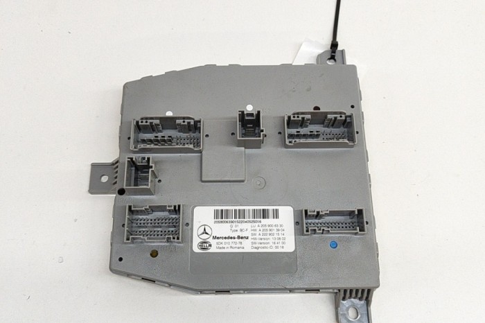 ASTON MARTIN DB11 2022 OEM: A2059006330,A2059013904,A2229021514,5DK010772 SKU: 25934196