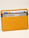 Portcard Personalizat din Piele Naturala Duma Mini , Suport Carduri Gravat Manual, Design Ultra Slim
