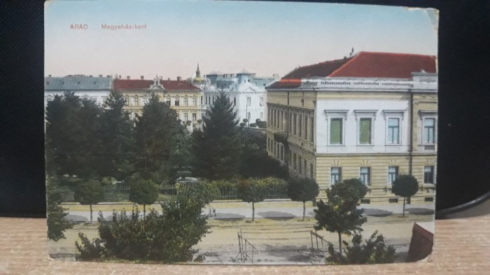 Arad - Magyehaz-kert.