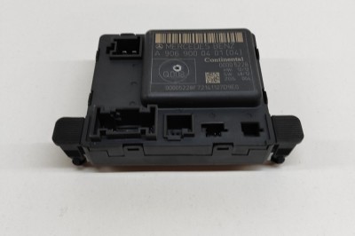 Modul de control ușă dreapta față MERCEDES-BENZ SPRINTER 3,5-t Furgon 906 2014 OEM: A9069000401,00005228 | 22269113 foto