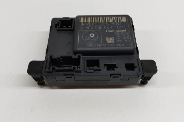 Modul de control ușă dreapta față MERCEDES-BENZ SPRINTER 3,5-t Furgon 906 2014 OEM: A9069000401,00005228 | 22269113