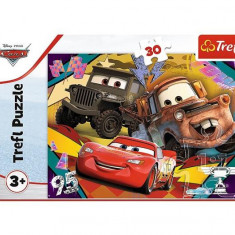 Puzzle 30 piese „Disney Cars - 3 mașini de viteză”