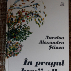 Narcisa Stiuca - In pragul lumii albe (nasterea la romani) etnologie obiceiuri