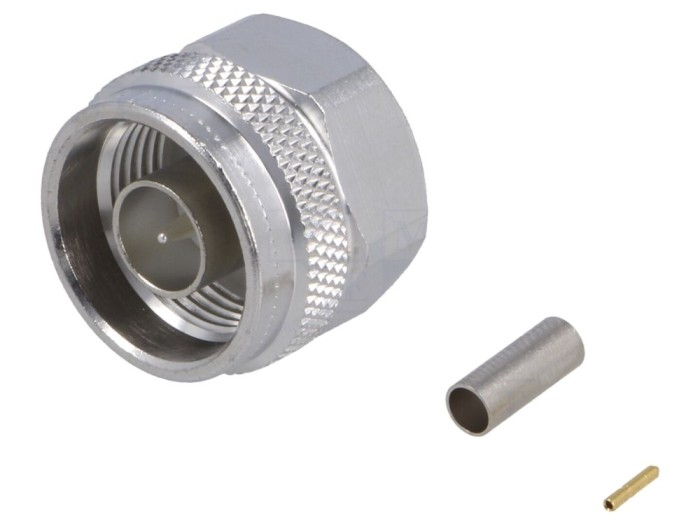 Conector N tată drept 50&Omega;