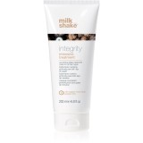 milk_shake&reg; Integrity mască hrănitoare profundă pentru păr 200 ml