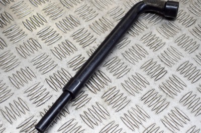 Cheie de piulițe roata LAND ROVER DISCOVERY SPORT L550 2018 OEM: EJ32-17035-AB 14061476 foto