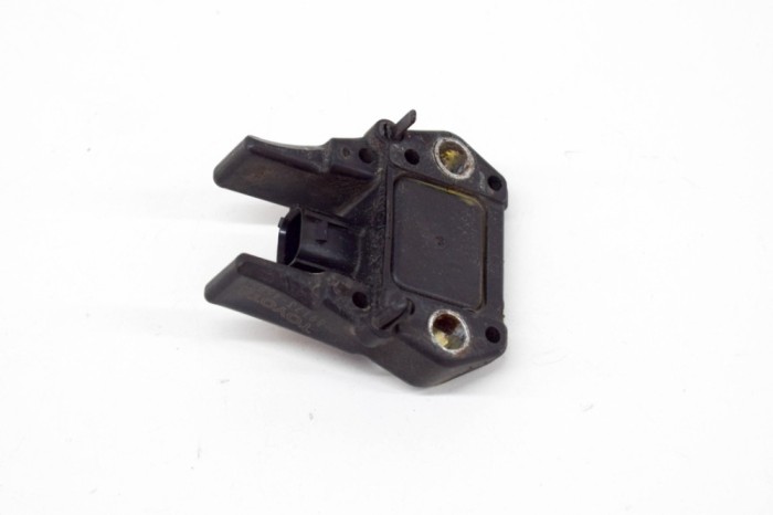 Senzor de impact st&acirc;nga față LEXUS GS III GRS19_, UZS19_, URS19_ 2007 OEM: 89173-45050 14249896