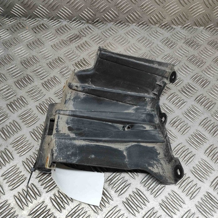 Scut motor st&acirc;nga spate BMW X5 G05 2019 OEM: 7424901