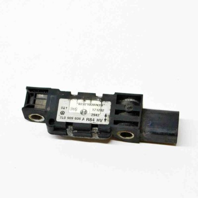 Senzor de impact st&amp;acirc;nga față VW PHAETON 3D_ 2004 OEM: 7L0909606A | 13563776 foto