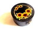 Cutie Lemn Floarea Soarelui, Rotunda, Decupaj, 9cm, Negru/Floral, Bijuterii Handmade