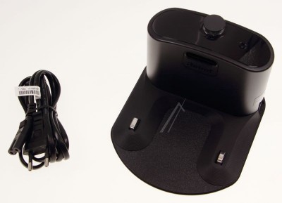 BASE DE CHARGEMENT AVEC CHARGEUR INT&amp;Eacute;GR&amp;Eacute; 4648050 pentru aspirator IROBOT foto