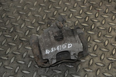 Etrier de fr&amp;acirc;nă dreapta spate VOLVO V40 Hatchback 2014 OEM: Hatchback | 12050384 foto
