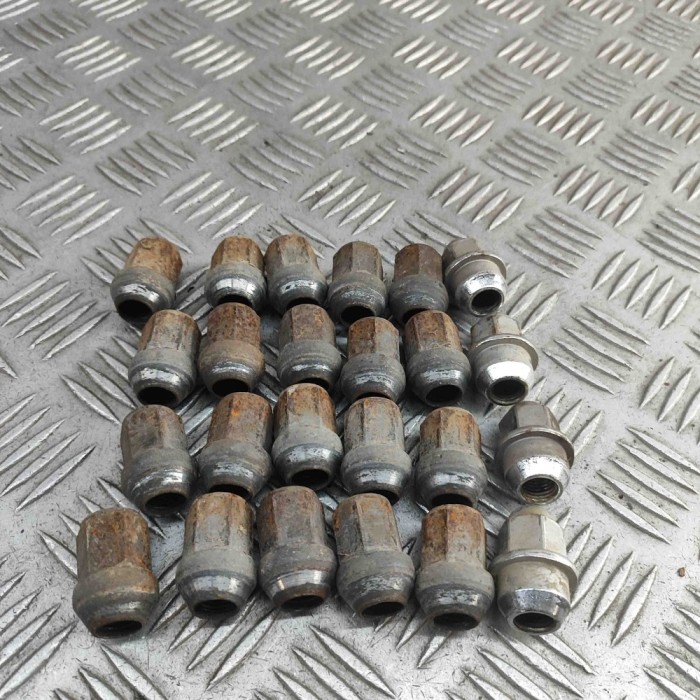 Set prezoane roata ISUZU D-MAX I TFR, TFS 2009 OEM: 8-97333-108-0 32052165