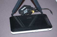 Router 4G LTE D-LINK DWR-921 100 Mbps liber in orice retea foto