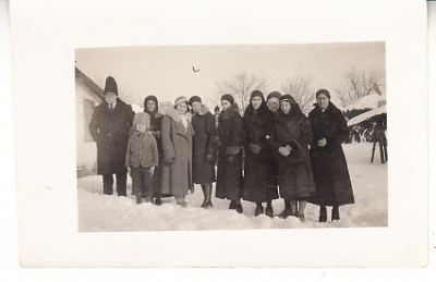 M1 G 5 - FOTO - Fotografie foarte veche - la mosie iarna - anii 1930 foto