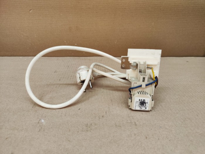 condensator cu cablu masina de spalat Indesit IWSNE 61253 / R11