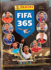 B10 - Album fotbal - The golden woeld of football - anul 2017 - panini