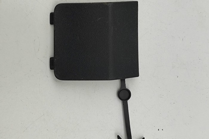 Capac c&acirc;rlig de remorcare bara de protecție spate FORD KUGA III DFK 2024 OEM: RV4J-17K922-A 31024922