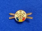 Insigna sport-Schi - Federatia de Schi din ROMANIA
