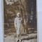 Fotografie t&acirc;nără &icirc;n parc &ndash; modă interbelică &ndash; cca. 1930 &ndash; carte poștală