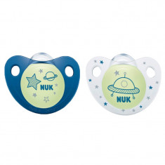 Set 2 suzete ortodontice din silicon 0-6 luni Nuk Night &amp;amp; Day 730043A, Multicolor foto