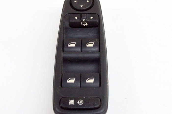 Buton geam ușă dreapta față CITRO&Euml;N C4 Picasso I UD_ 2010 OEM: 96639383ZD 18174011
