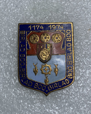 Insigna B&amp;acirc;rlad 800 ani 1174-1974 foto