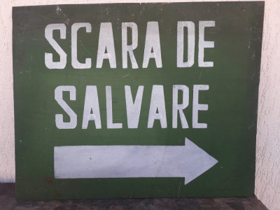 HST Tablă vopsită Scara de salvare Rom&amp;acirc;nia comunistă decor industrială foto