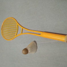 PALETA BADMINTON ANII 70 COMUNISTA NU ARE DEFECTE