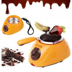 Aparat pentru topit ciocolata si set fondue Chocolatiere