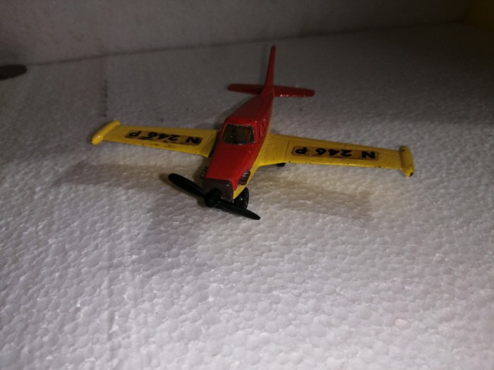bnk jc Matchbox SB 19 - Piper Comanche
