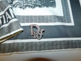 GUESS, esarfa noua,eleganta, deosebita, bratara noua cadou