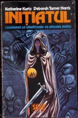 INITIATUL-KATHERINE KURTZ, DEBORAH TURNER HARRIS-304429