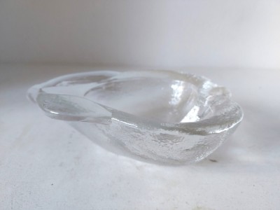 Bol de sticla in forma de para, 12cm lungime x 9cm latime x 4cm inaltime foto