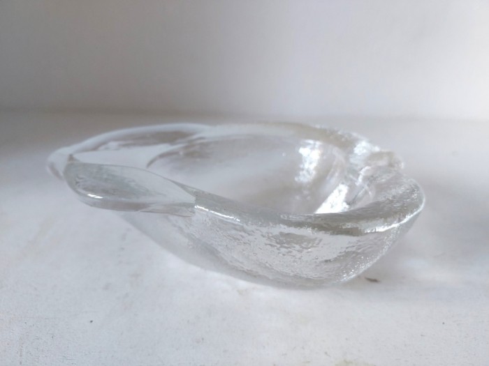 Bol de sticla in forma de para, 12cm lungime x 9cm latime x 4cm inaltime