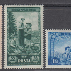 ROMANIA 1952 LP 323 A III-A ANIVERSARE A ORGANIZATIEI DE PIONIERI SERIE MNH