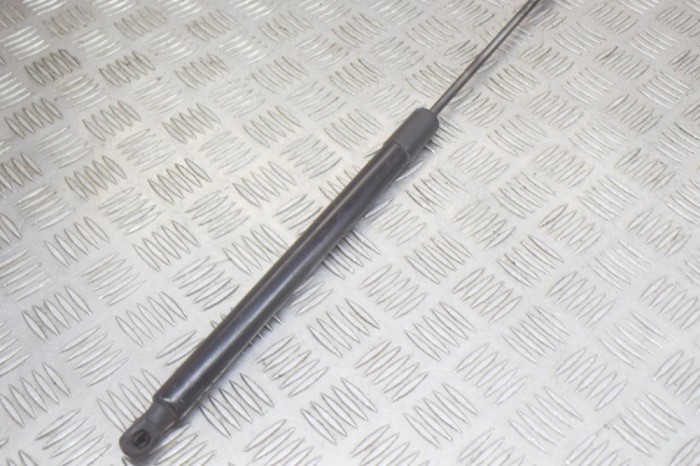 Amortizor haion dreapta VW GOLF VII 5G1, BQ1, BE1, BE2 2016 OEM: 5G6827550C 12836141