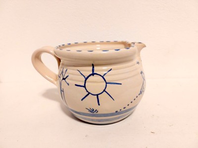 Vas ceramic cu cioc / cauceu, executat si pictat manual, semnat Ody, 12 x 15cm foto