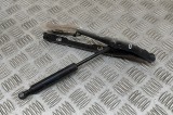 Balama capota dreapta față PORSCHE 911 996 1999 OEM: 986996511152,986.996.511.152,99651155101,996.511.551.01 28886069