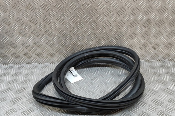 Garnitura ușă dreapta spate BMW X1 F48 2016 OEM: 7349665 | 32053724