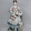 Bibelou portelan romanesc vechi, vintage - Tarancuta cu miel