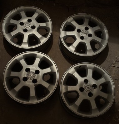 4 jante + 10 anvelope opel foto